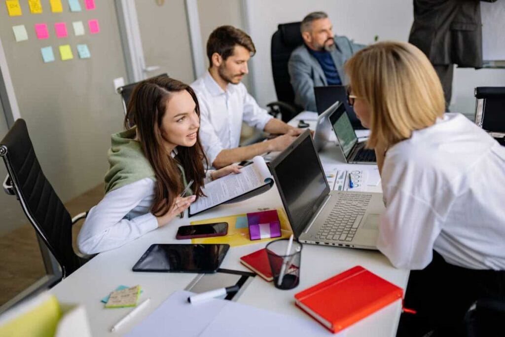 Inovação Organizacional: A Chave para Navegar e Prosperar em Mercados Dinâmicos Inovação Organizacional: A Chave para Navegar e Prosperar em Mercados Dinâmicos