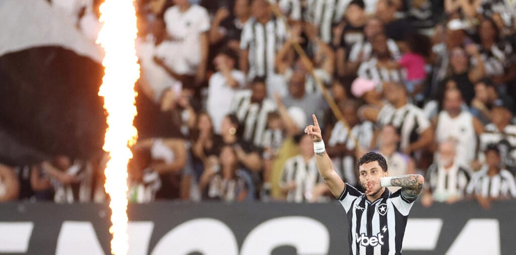 Botafogo vence Chapecoense na estreia da Copa do Brasil