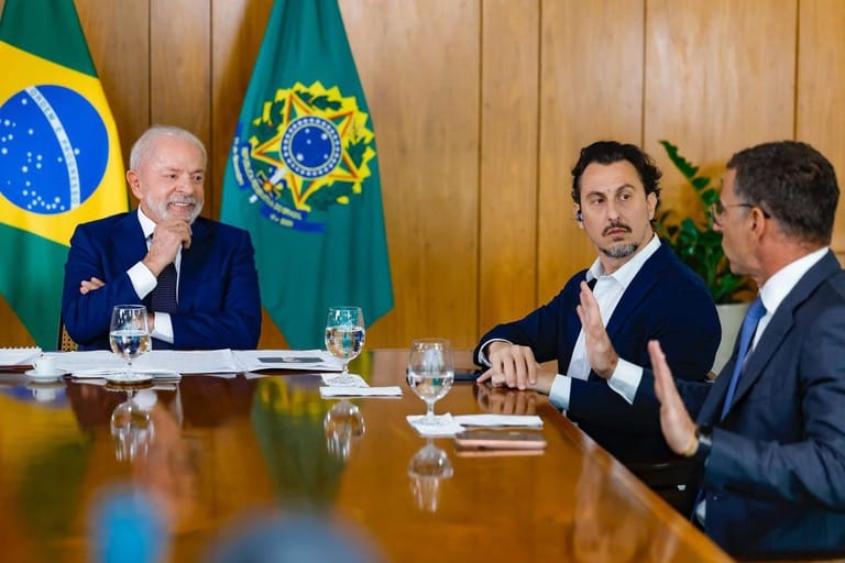Brazil's Lula vows to hand power to successor in 2026
