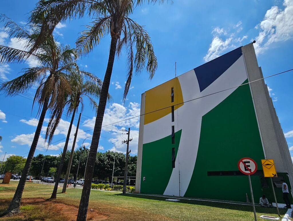 Hoje: venda direta Terracap em Vicente Pires até 21h