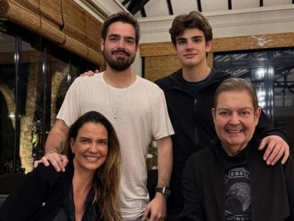 Filho caçula de Faustão faz 18 anos e ganha homenagem